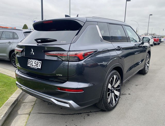 2025 Mitsubishi Outlander 2.5P VRX 4WD CVT