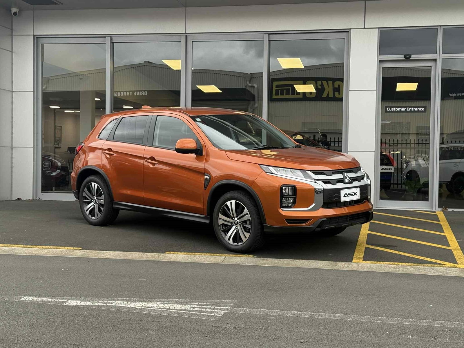 2025 Mitsubishi ASX 2.0P LS 2WD CVT $27,990 - Roger Gill