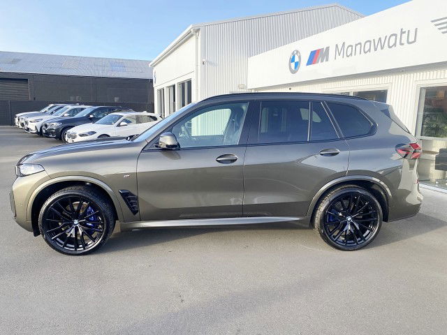 2025 BMW X5 30D