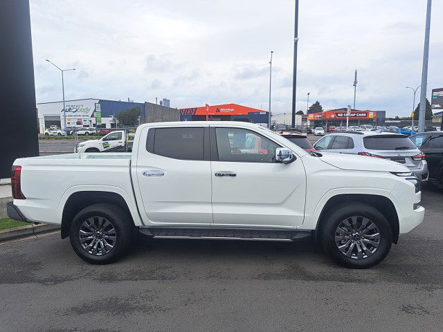 2025 Mitsubishi Triton DC WS 2.4D GLXR 2WD 6AT