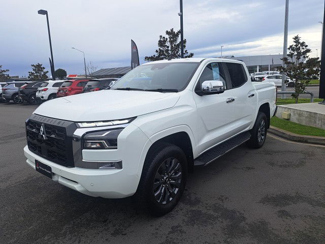 2025 Mitsubishi Triton DC WS 2.4D GLXR 2WD 6AT