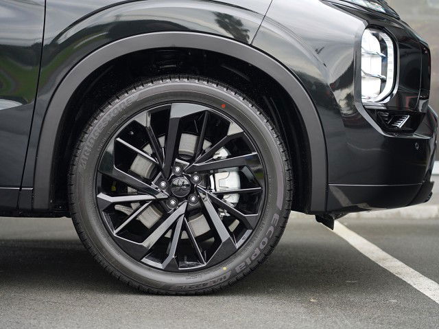 2025 Mitsubishi Outlander VRX 2.5 PETROL 2WD 7 SEAT SUV