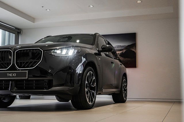 2025 BMW X3 30e xDrive