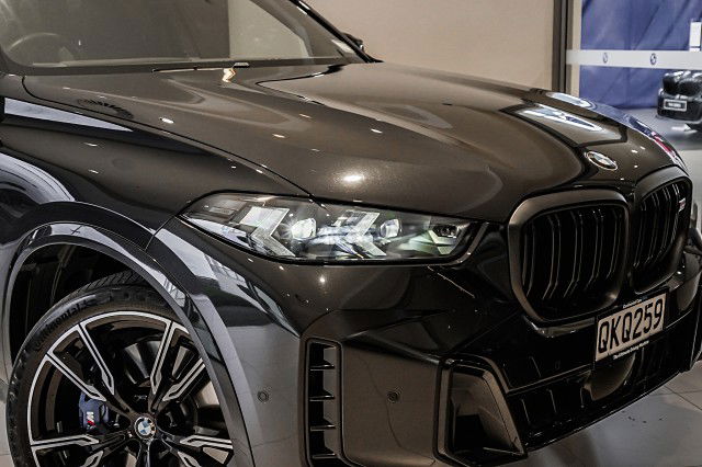 2024 BMW X5 M60I Innovations & Executive