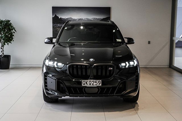 2024 BMW X5 M60I Innovations & Executive