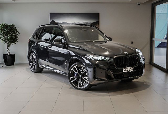 2024 BMW X5 M60I Innovations & Executive