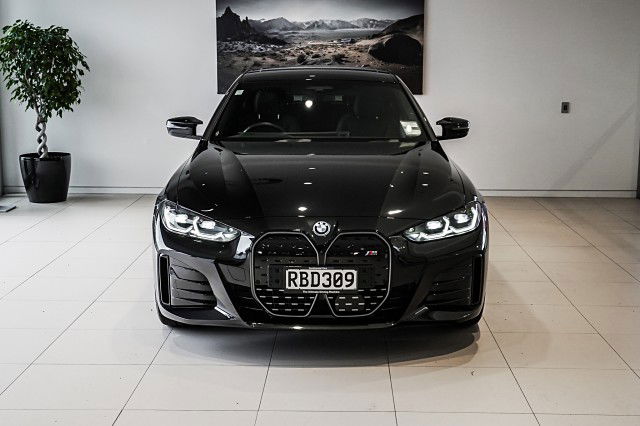 2025 BMW i4 M50