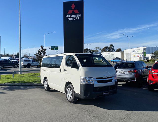 2022 Toyota Hiace 5DR PETROL