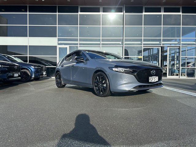 2025 Mazda 3 SP25 2.5L