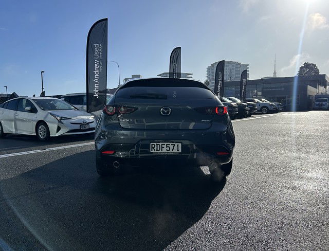 2025 Mazda 3 SP25 2.5L