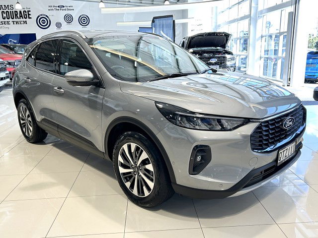 2024 Ford Escape Titanium 2.5 HYBRID