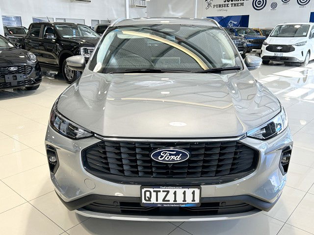 2024 Ford Escape Titanium 2.5 HYBRID
