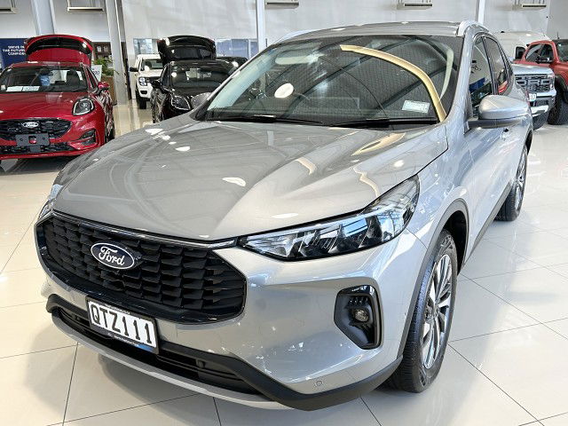 2024 Ford Escape Titanium 2.5 HYBRID
