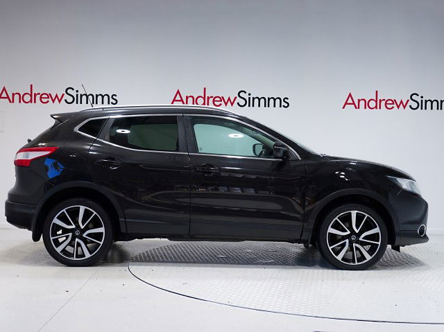 2016 Nissan Qashqai ST-L 2.0P CVT 5Dr Hatch