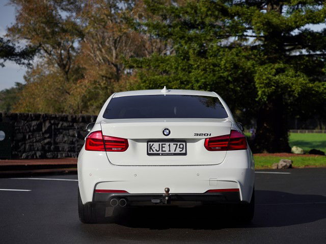 2017 BMW 3 Series 320I MSPORT 2.0P 8A 4Dr Sedan