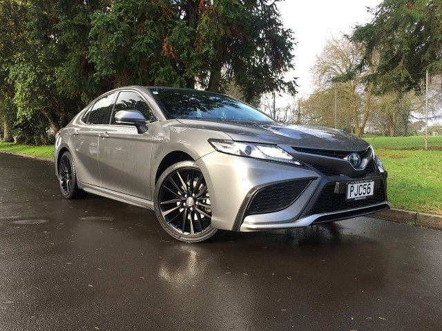 2022 Toyota Camry SX 2.5L HYBRID SEDAN