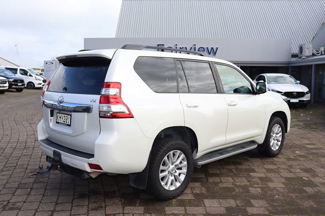 2017 Toyota Land Cruiser Prado VX | 2.8D | 4WD 7 Seater