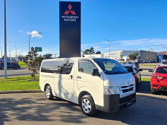 2020 Toyota Hiace 5DR Petrol