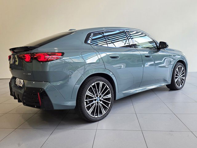 2025 BMW iX2 eDRIVE20 M Sport