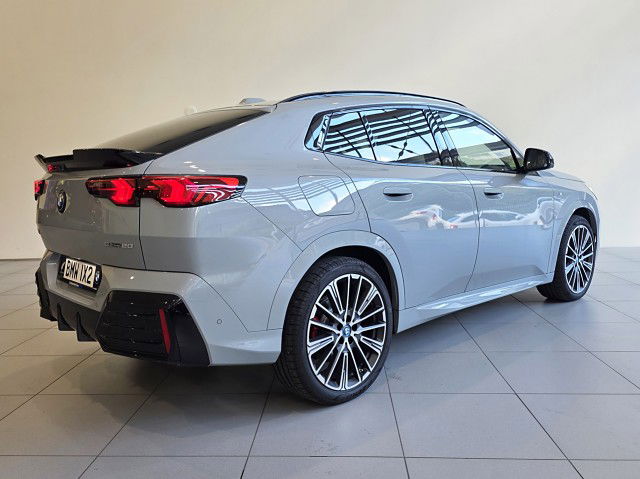 2025 BMW iX2 eDRIVE20 M Sport - Innovations Package