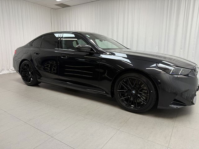 2025 BMW M5 82FK Sedan