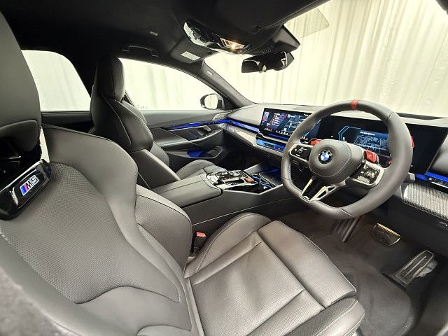 2025 BMW M5 82FK Sedan