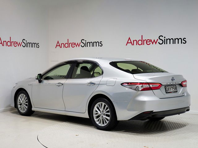 2017 Toyota Camry 2.5L Hybrid 4Dr Sedan