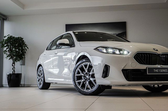 2025 BMW 120i 120 Hatch