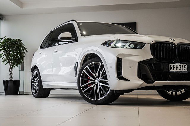 2025 BMW X5 xDrive50e