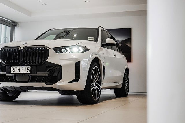 2025 BMW X5 xDrive50e