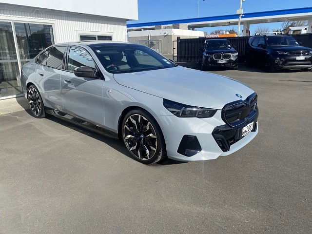 2024 BMW 5 Series I5