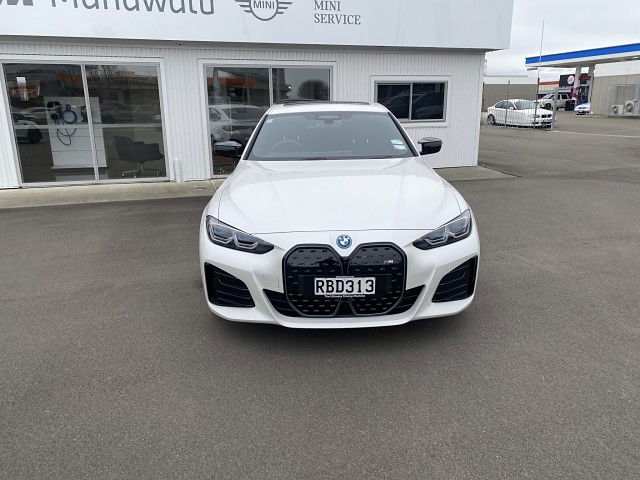 2025 BMW i4 M50