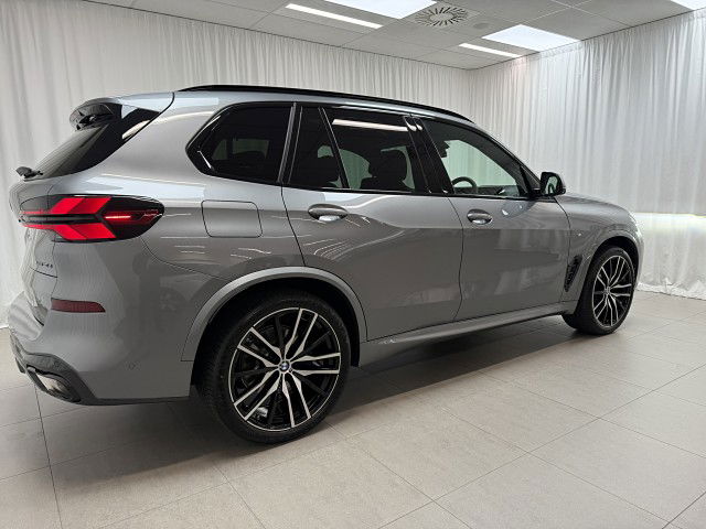 2025 BMW X5 12EV xDrive30d