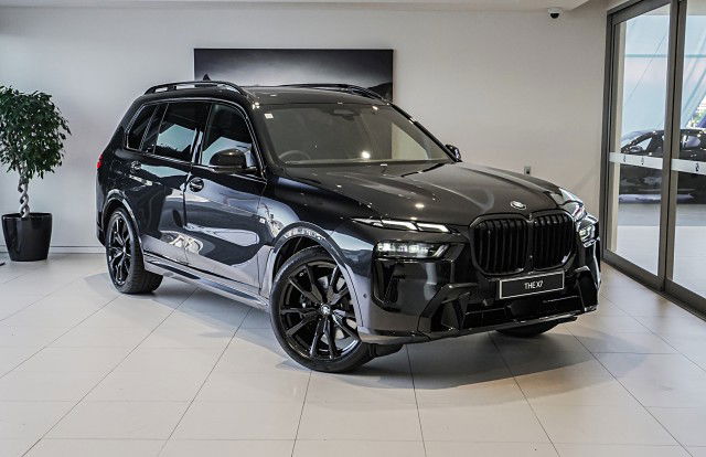 2025 BMW X7 xDrive40d