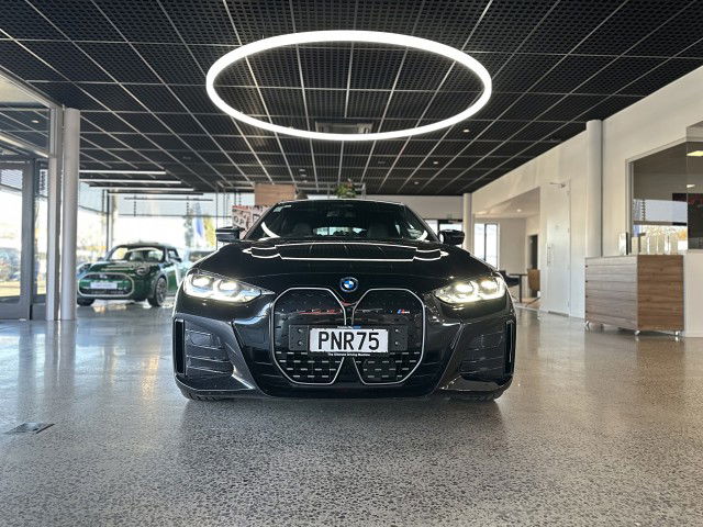 2022 BMW i4 M50