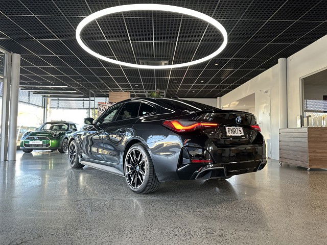 2022 BMW i4 M50