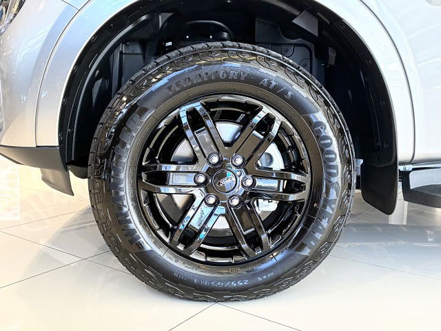 2025 Ford Everest Black Edition 2.0D