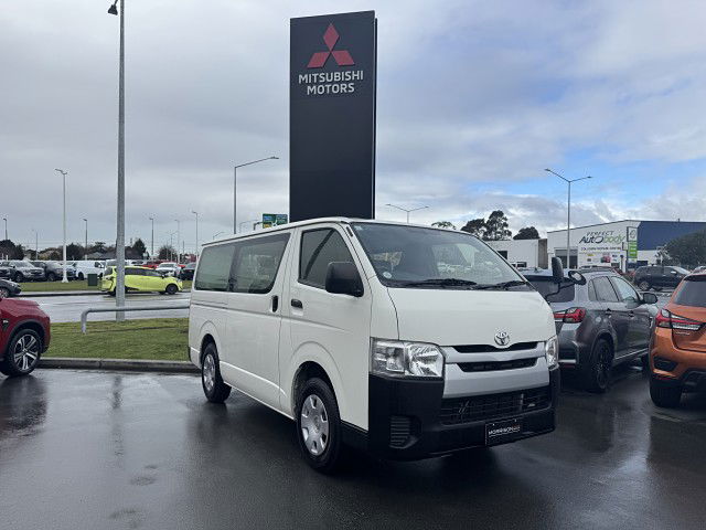 2018 Toyota Hiace 5DR DIESEL