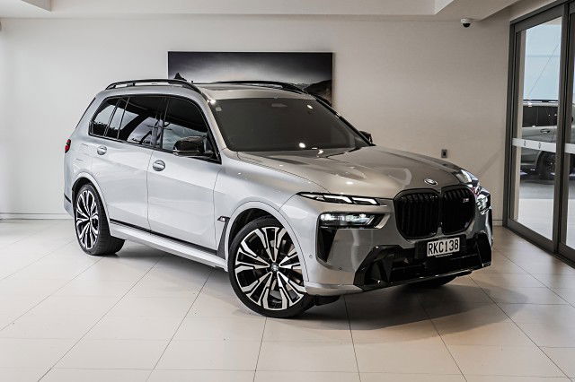 2024 BMW X7 M60i